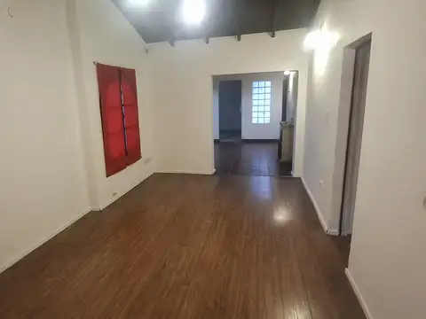 Casa en Alquiler en Castelar, $ 1.500.000