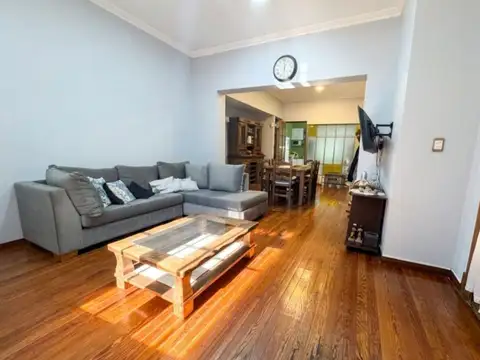 Venta casa belgrano r 4 ambientes 