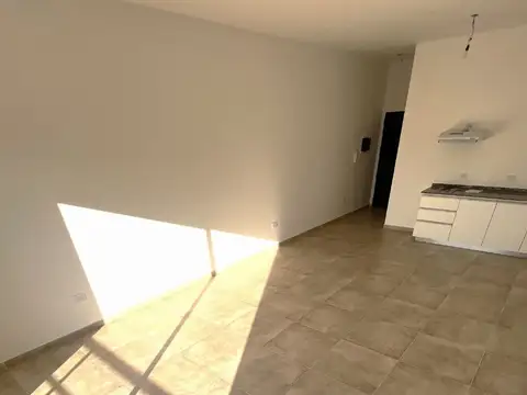 Oficina en Alquiler en Muñiz, $ 600.000