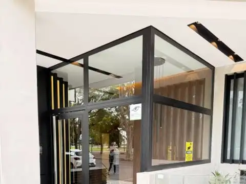 Av. Rivadavia 2200 , Piso 3
