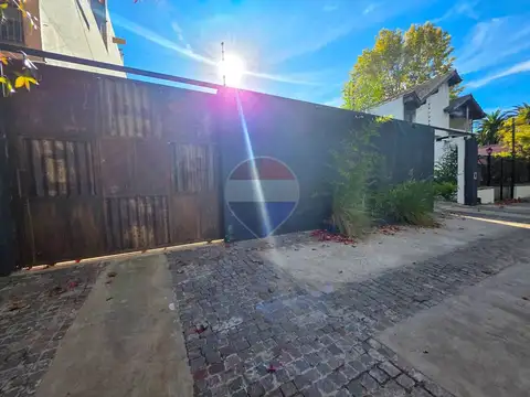 Casa 6 ambientes con 4 baños