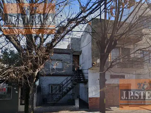 Casa y 2 Dptos a refaccionar en 2 plantas 200 m2 Edif. - San Justo