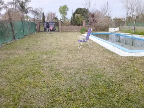 Casa 3 ambientes con 2 baños