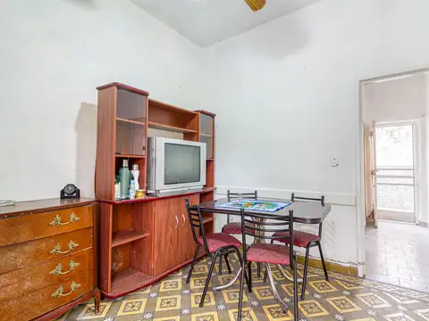 General González Balcarce 1100