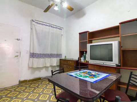 General González Balcarce 1100