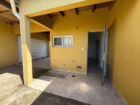 Casa en Alquiler en Concepcion Del Uruguay, $ 400.000