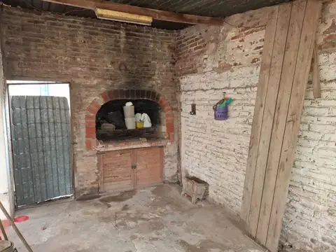 Casa 3 ambientes con 1 baño