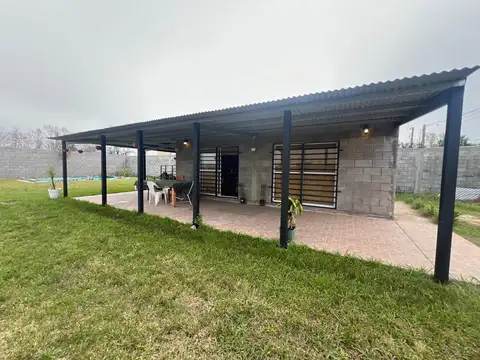 Casa 2 ambientes con 1 baño