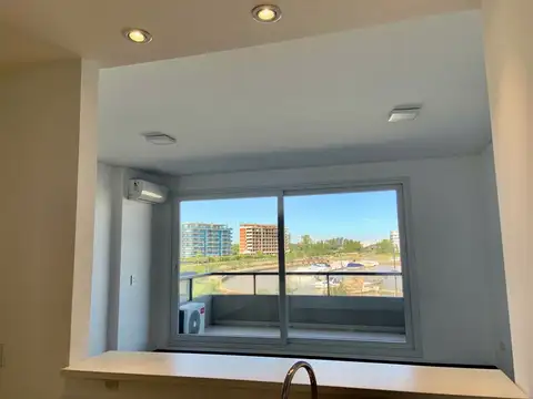 Departamento en Alquiler con 1 cocheras