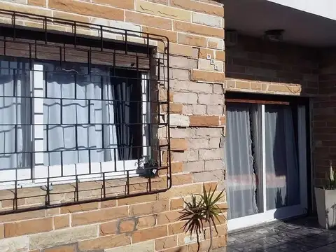 Casa De 4 Ambientes En Venta En San Miguel