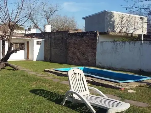 Casa en Venta con 1 cochera
