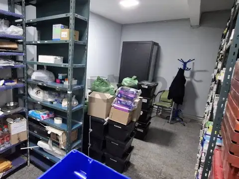 Venta LOCAL COMERCIAL - Parque Chacabuco - PERMUTA