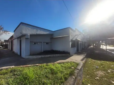 Av. Olivos  al 2400