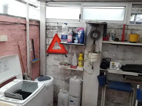 PH 2 AMBIENTES Y MEDIO ESCUCHA OFERTA TOMA AUTO
