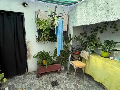 Depto Tipo Casa 4 ambientes con 1 baño