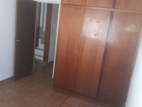 Depto Tipo Casa en Alquiler de 3 dormitorios
