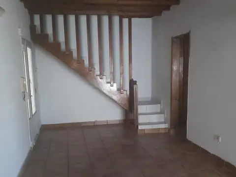 17 e 38 y 39 PH alquiler 3 dorm. con patio