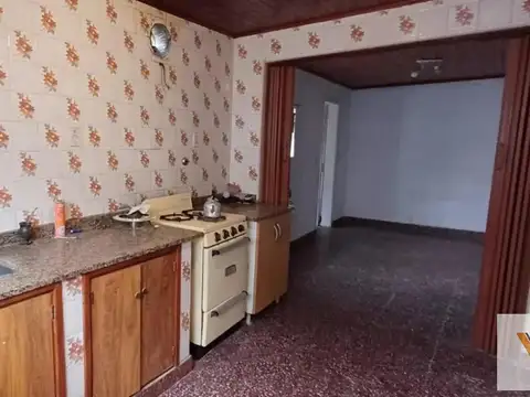 Casa en venta - 2 Dormitorios 2 Baños - 249Mts2 - Azul