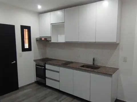 Depto Tipo Casa en Alquiler de 2 dormitorios
