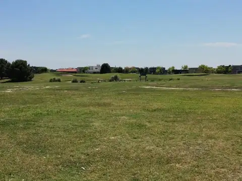 Lote a la venta en el Golf Canton 