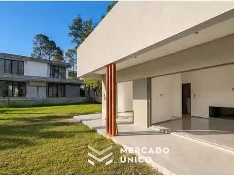 Casa en Venta en Santo Tome, USD 335.000