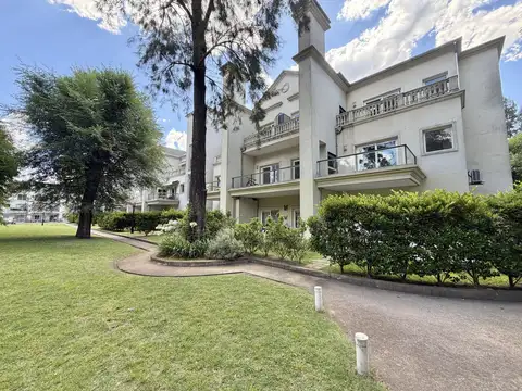 Excepcional 3 ambientes a la venta. Planta baja con jardín, Aston Village, Pilar.