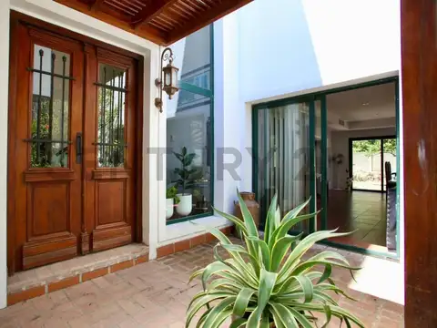Casa en Venta en City Bell, Partido de La Plata