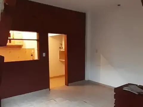 Depto Tipo Casa en Venta de 2 ambientes