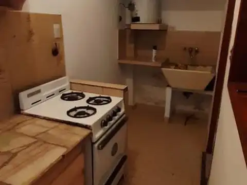 Depto Tipo Casa 2 ambientes con 1 baño