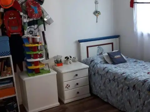 EL CAZADOR | CASA CON PARQUE Y PILETA