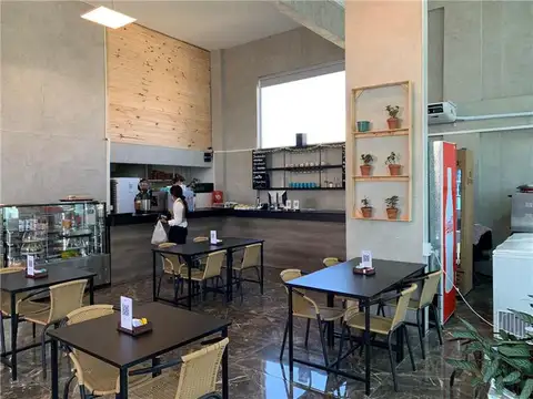 Avenida Alsina al 500