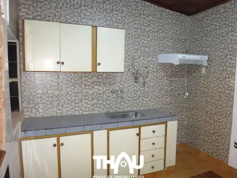 Casa 3 ambientes con 1 baño