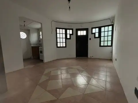 PH EN VENTA RAMOS MEJIA 2 AMBIENTES CON PATIO 