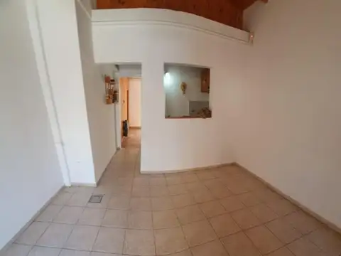 Depto Tipo Casa en Alquiler de 1 dormitorio