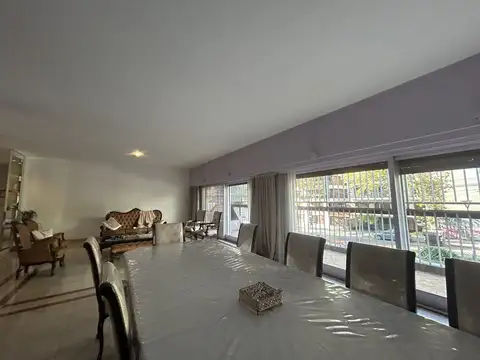 Departamento 7 ambientes con 5 baños