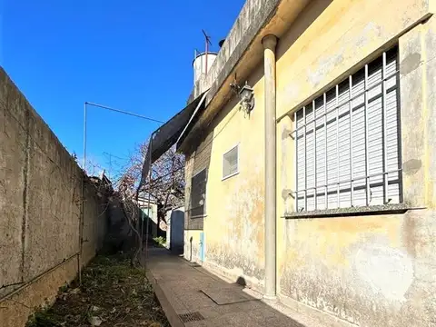 Casa 3 ambientes con 1 baño