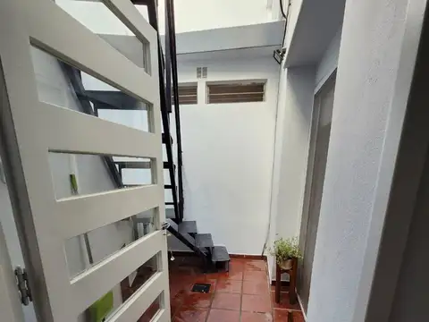 Depto Tipo Casa en Alquiler de 2 ambientes