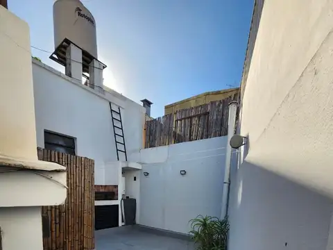 PH 2 AMBIENTES VERSALLES TERRAZA SIN EXPENSAS