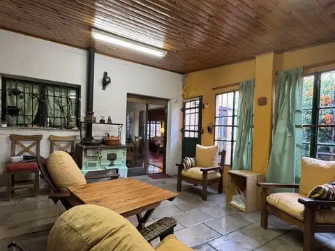 Casa en Venta con 1 cochera