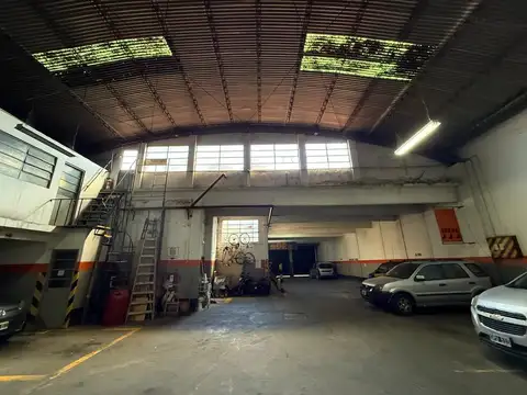 VENTA DE GALPON CON VIVIENDA