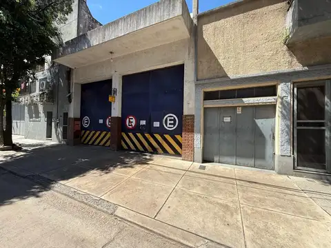 VENTA DE GALPON CON VIVIENDA 