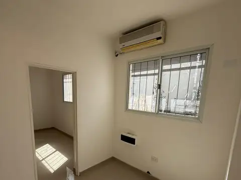 Arismendi 2600, Piso 1