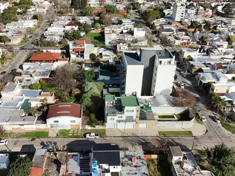 Terreno en Venta con potencial constructivo. Sup. total de 300 m2. Pleno Centro Campana