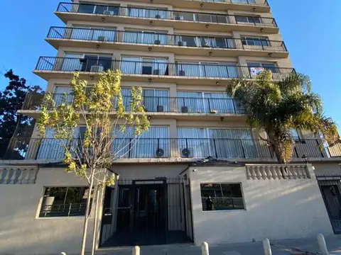 Alquiler 2 ambientes s/ Av. Centenario, San Isidro