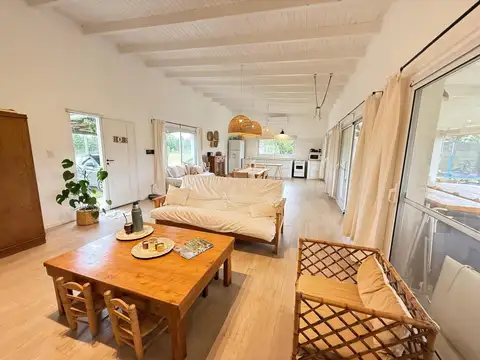 Excelente propiedad en barrio cerrado