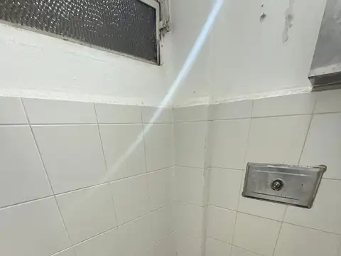 Local en Alquiler Via Pública