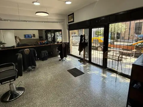 Local en Alquiler Via Pública