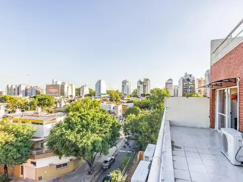 RETASADO! 2 ambientes con balcón terraza, vista abierta y amenities. Apto Crédito!