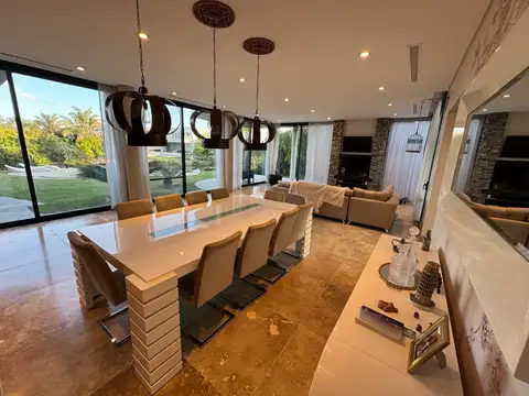 Casa en venta barrio Golf Nordelta