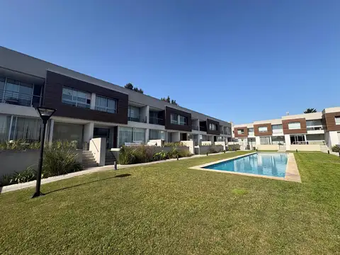 Depto Tipo Casa en Alquiler 9 años